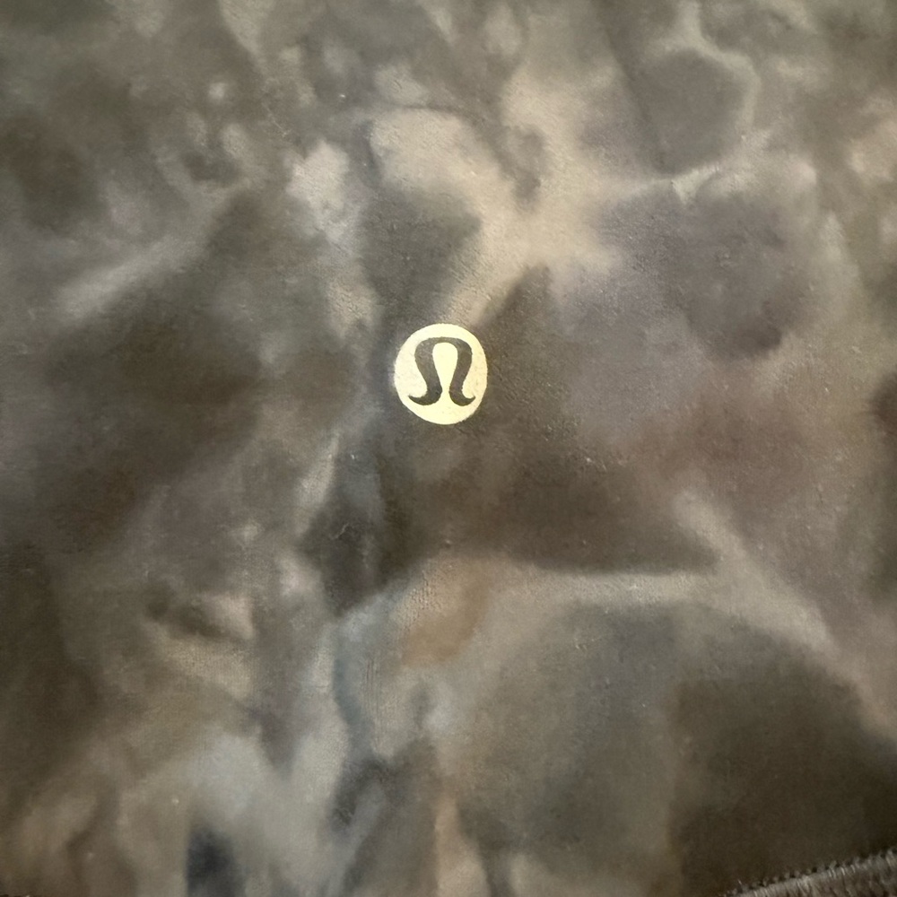 Set of 2 Lululemon align 8” bike shorts size 4 - Picture 3 of 10